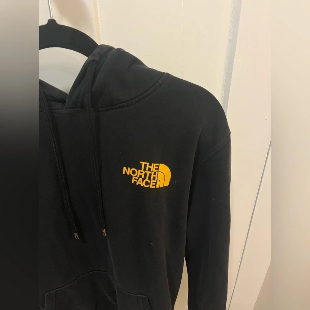 The North Face Black logo Hoodie Size